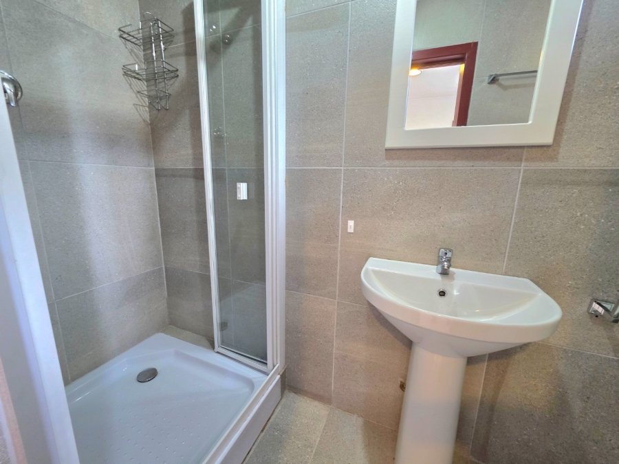 To Let 4 Bedroom Property for Rent in Hospitaalheuwel Free State